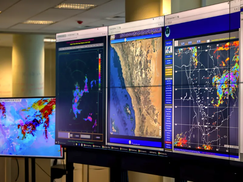 Geographical monitoring and first response